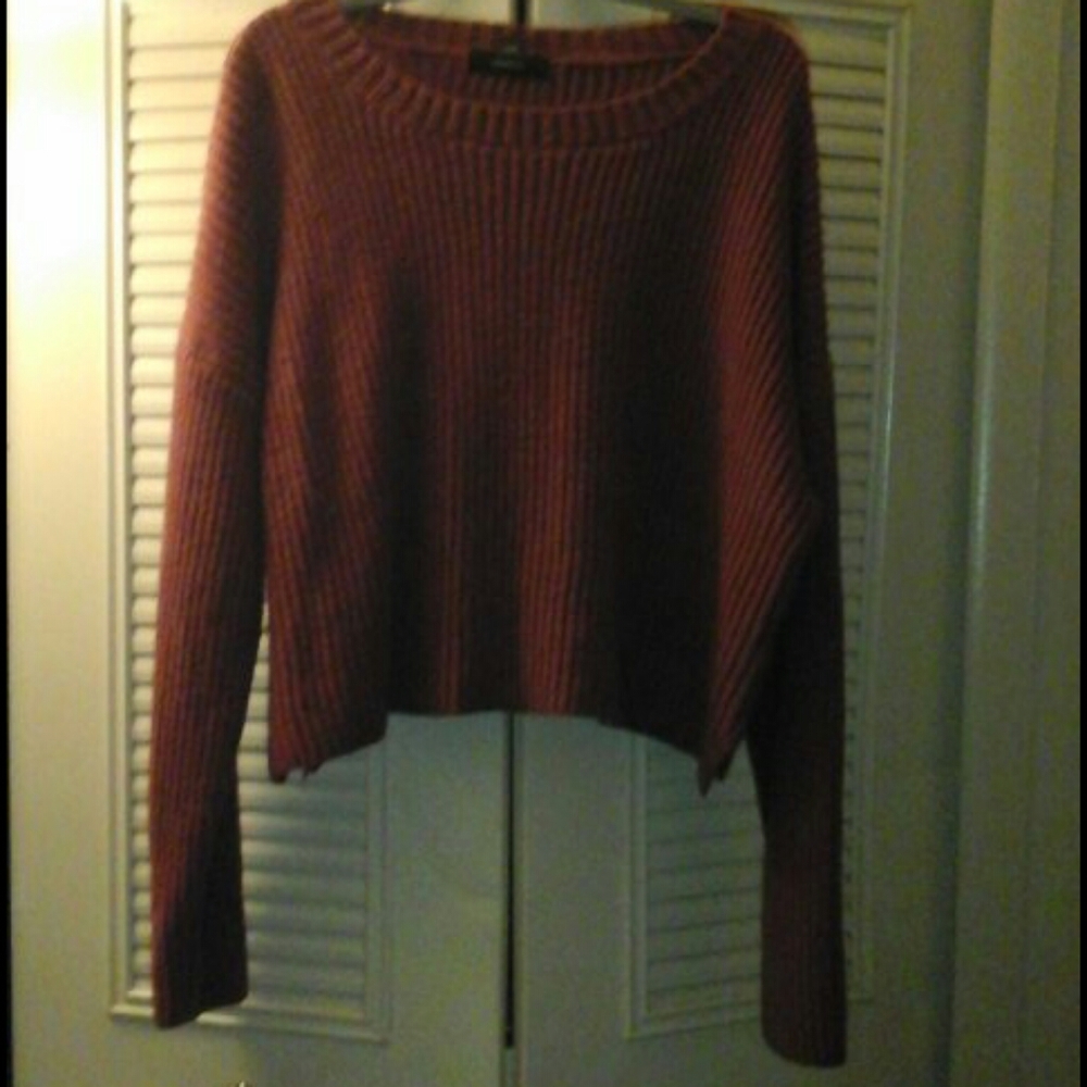 Cropped sweater
